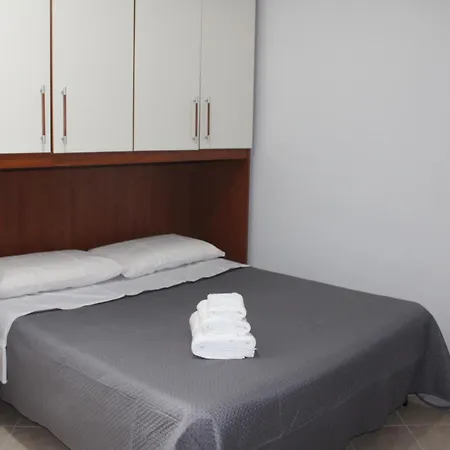 Catherine Appartement SantʼEufemia Lamezia